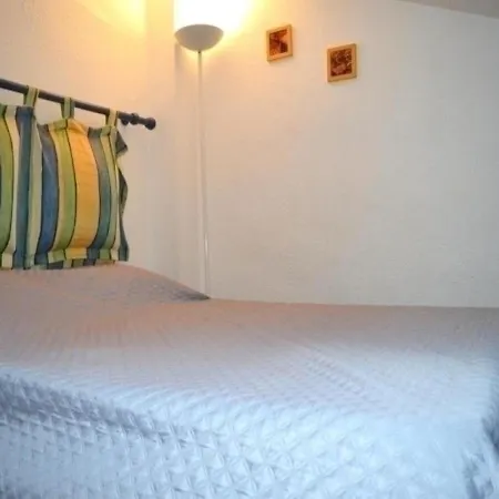 Сasa de vacaciones Maison Familiale 4 Couchages Avec Piscine A 700m De La Plage, - Fr-1-225-619 Argelès-sur-Mer
