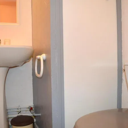 Сasa de vacaciones Maison Familiale 4 Couchages Avec Piscine A 700m De La Plage, - Fr-1-225-619