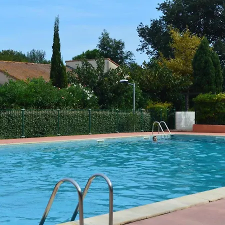 Maison Familiale 4 Couchages Avec Piscine A 700m De La Plage, - Fr-1-225-619 *